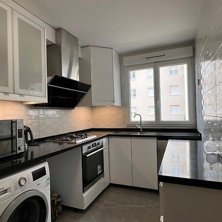 Location 3 Chambres Spacieuses Dans Appartment 2 Mn Rer Bussy Saint Georges المظهر الخارجي الصورة