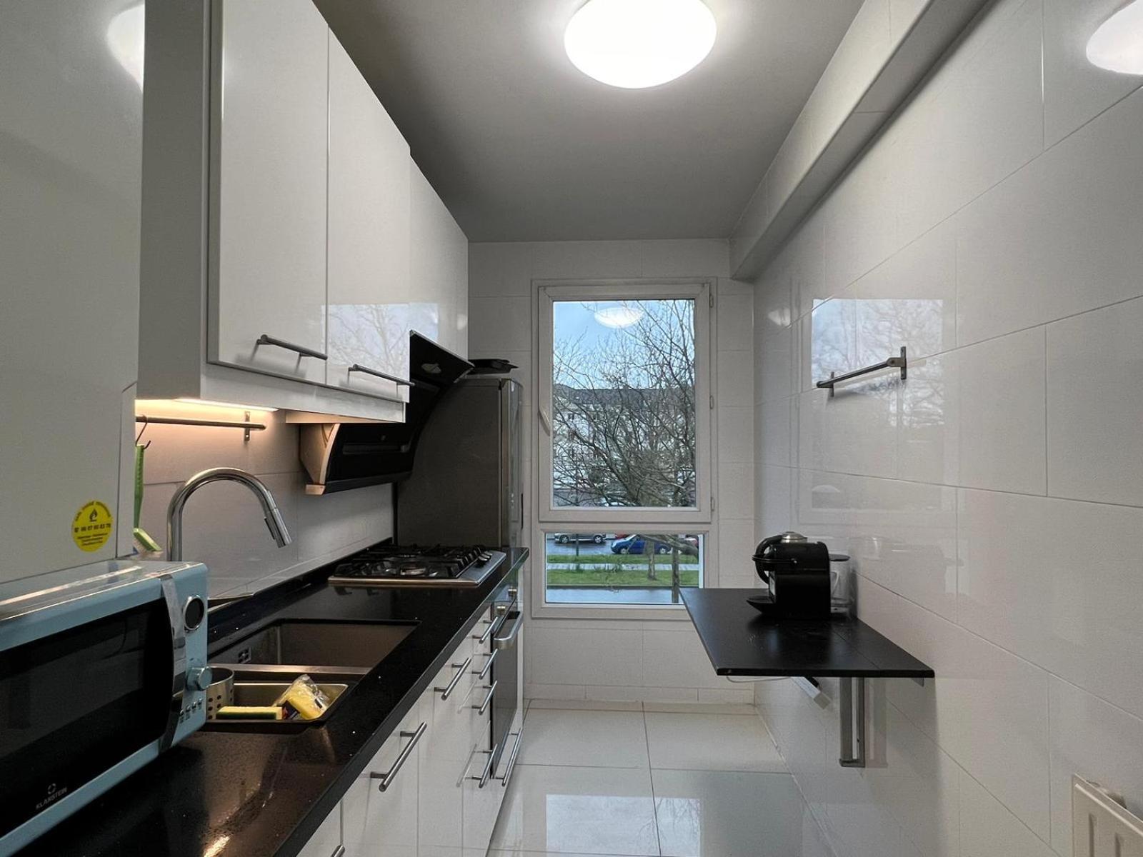 Location 3 Chambres Spacieuses Dans Appartment 2 Mn Rer Bussy Saint Georges المظهر الخارجي الصورة