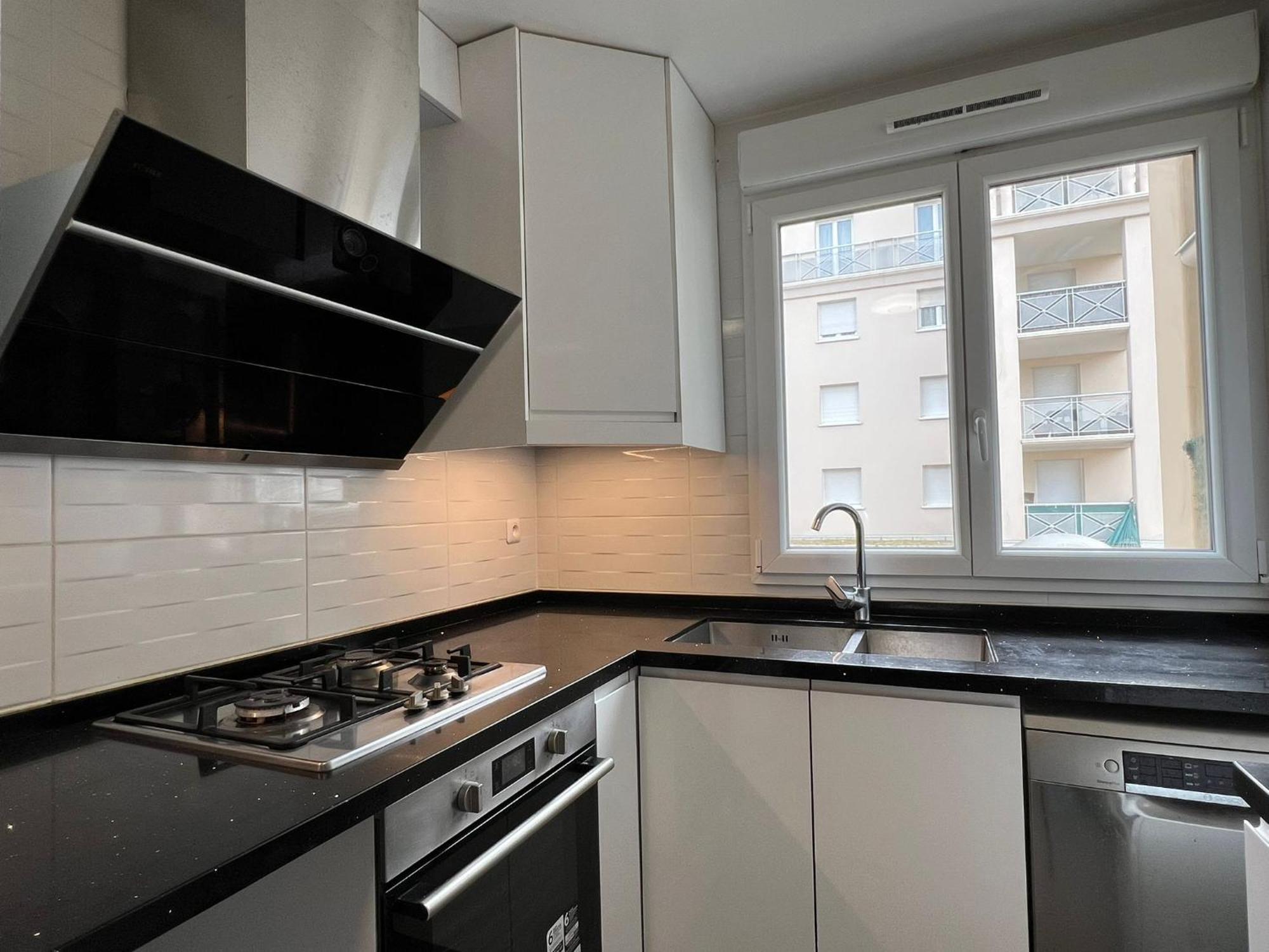 Location 3 Chambres Spacieuses Dans Appartment 2 Mn Rer Bussy Saint Georges المظهر الخارجي الصورة
